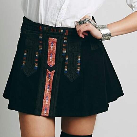 Free People New Romantics Bohemian Embroidered Knit Skater Skirt Mini Skirt XS - Picture 1 of 8